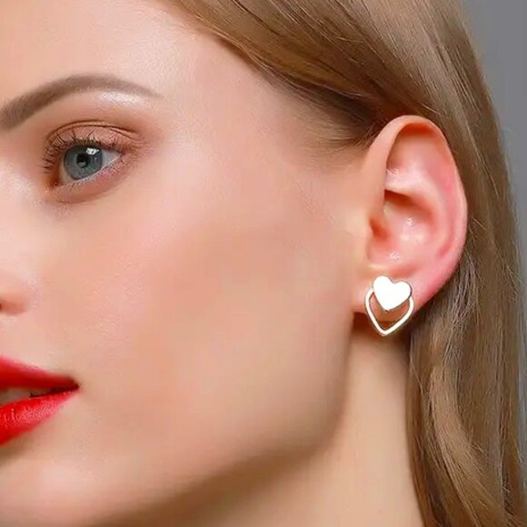 SILVER HEART POSTS - Picture 1 of 2